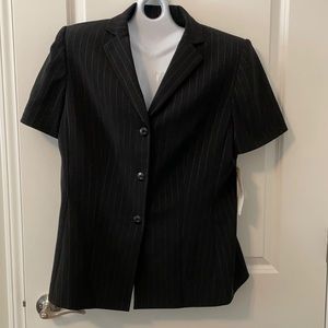 Short sleeve blazer